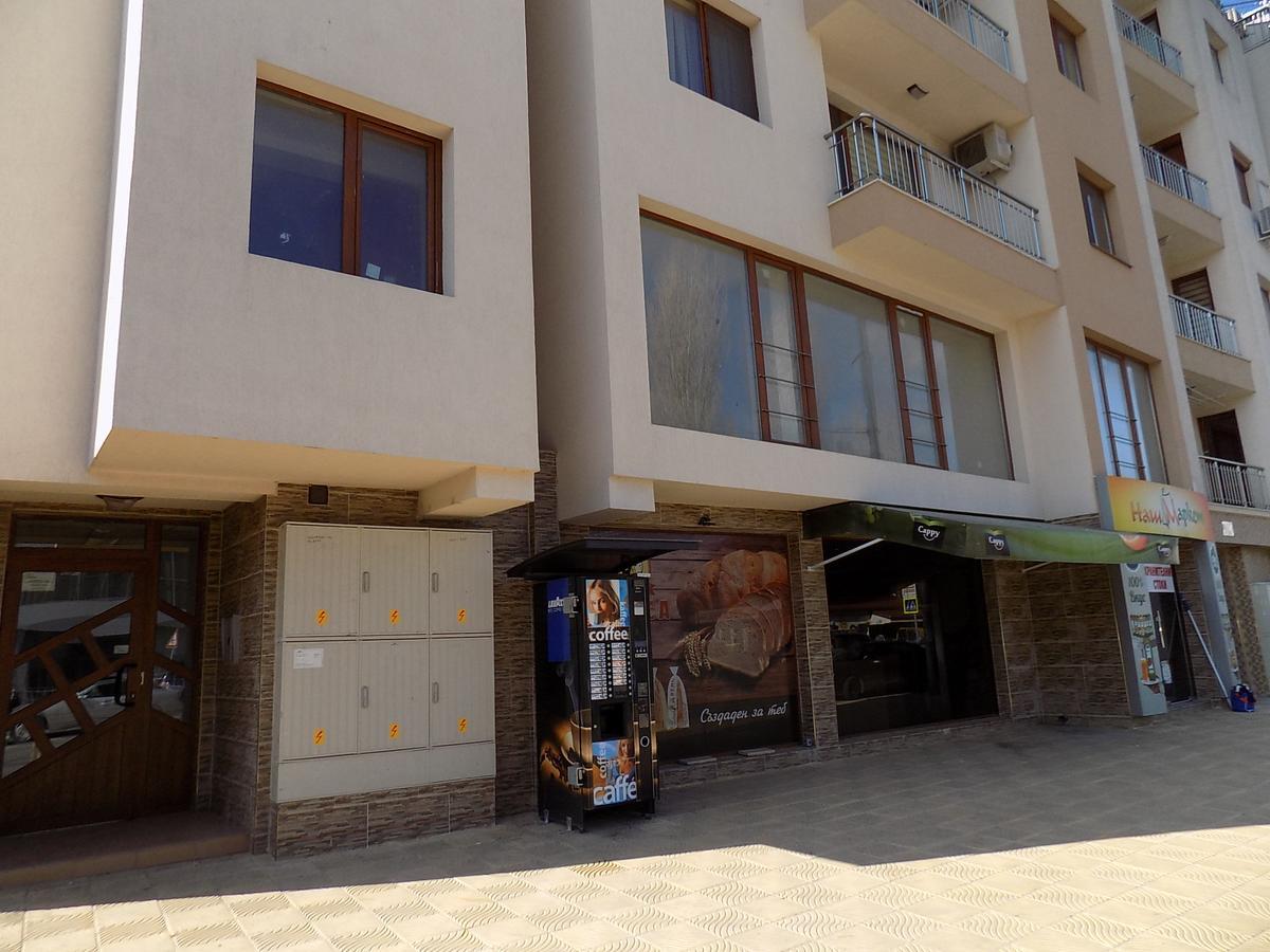 Apartment Silvi Варна Екстер'єр фото